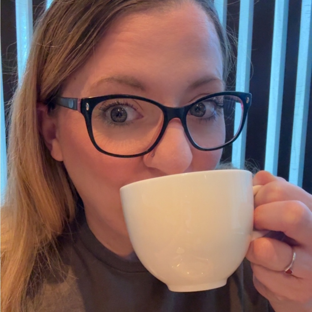 Meet your Posher, Brenda
